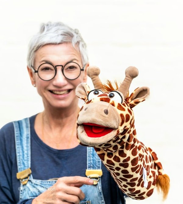 Living Puppets: Quasselwurm Giraffe